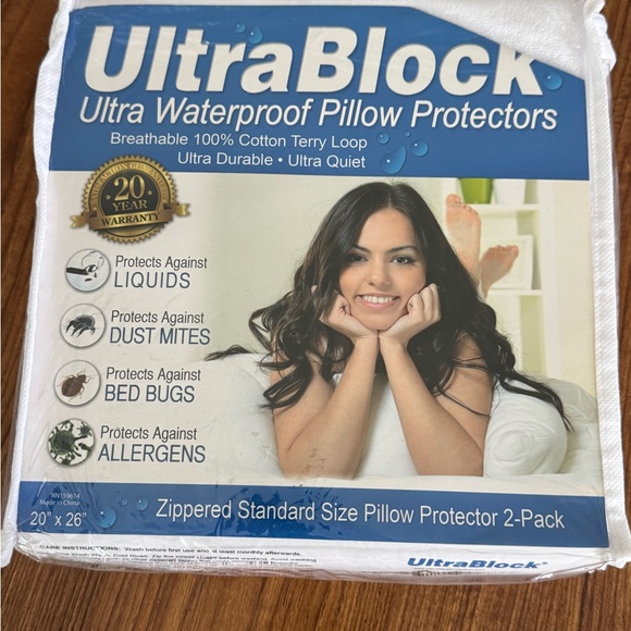 Pillow Protector - Picture 1 of 2
